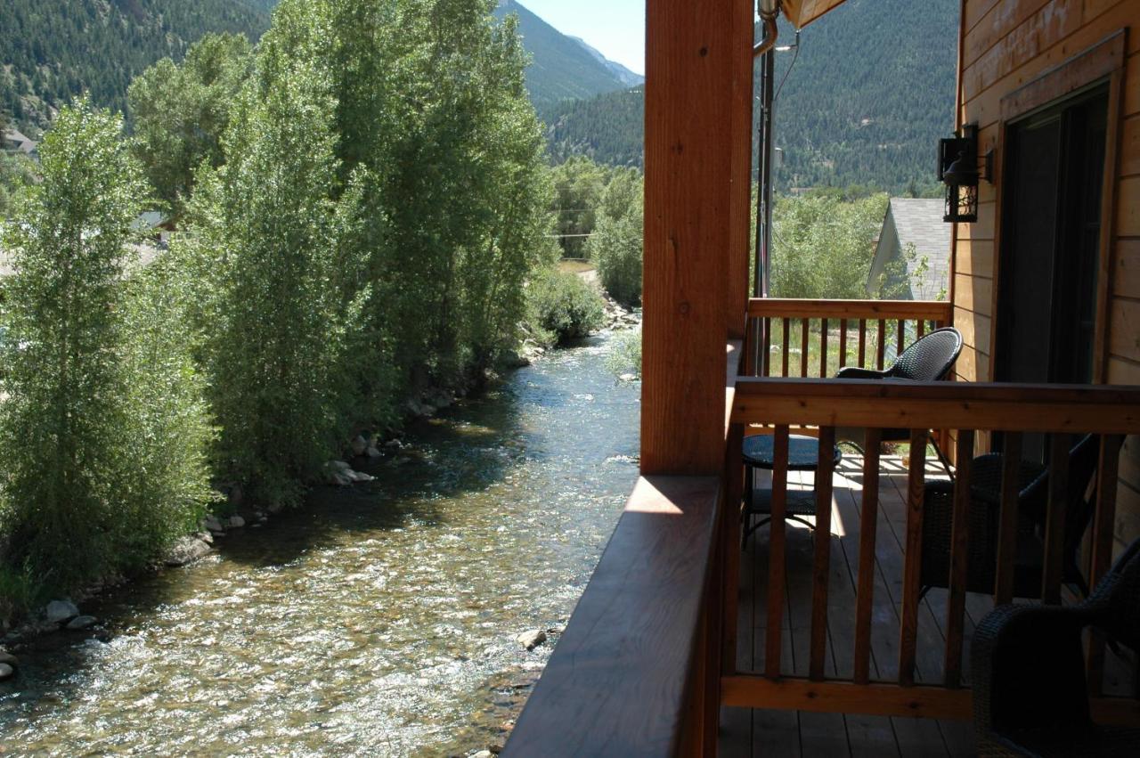 Hotel Chateau Chamonix Georgetown Exterior photo